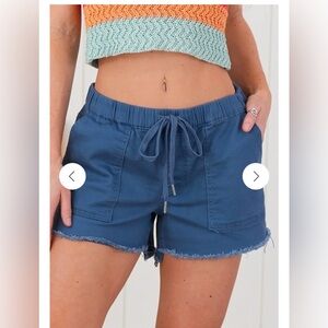 YMI Freckled Poppy Exclusive Pull On Hi-Lo Shorts